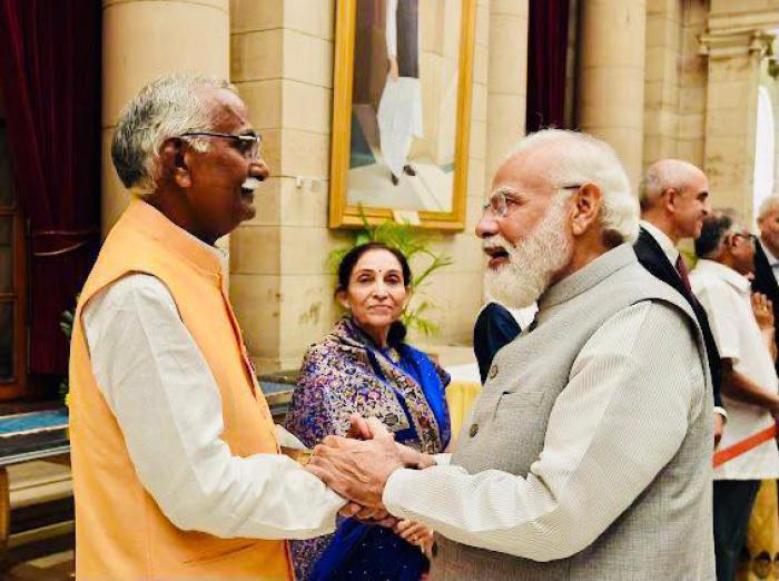 Padma Shri Chandra Shekhar Singh meets Prime Minister of India Shri Narendra Modi
