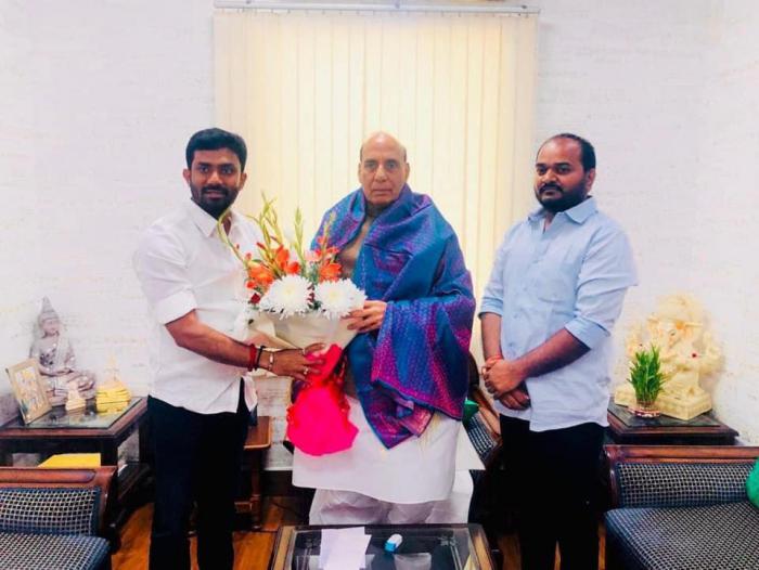 Krishine Founder Mr. Pankaj Singh being awarded by Defence Minister Shri Rajnath Singh